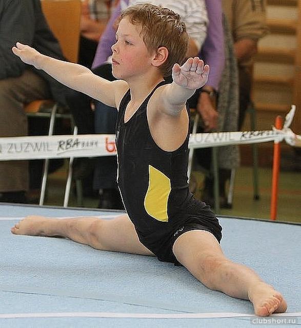 1001_sport-boy-in-shorts-01.jpg